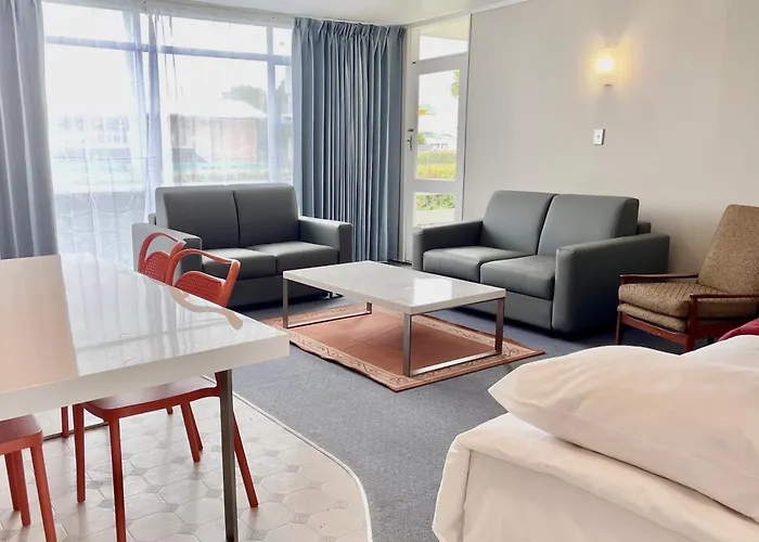 Deluxe Family Suite